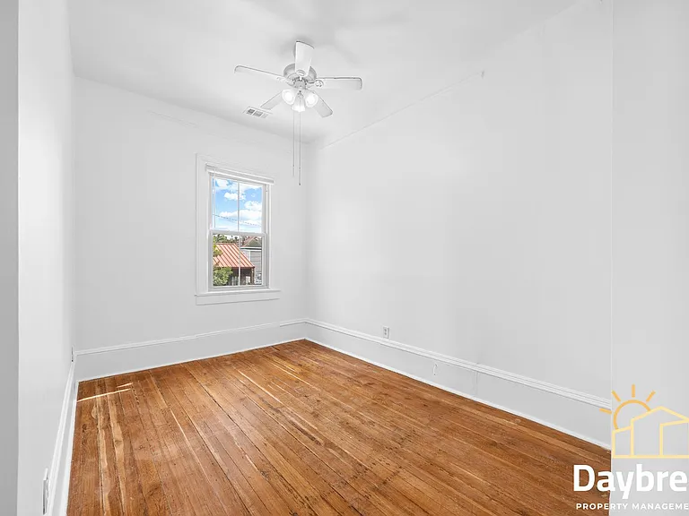 112 E Anderson St — Photo 26