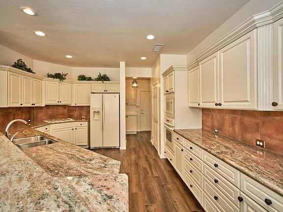 3rd image of 19608 N Majestic Vista Ct