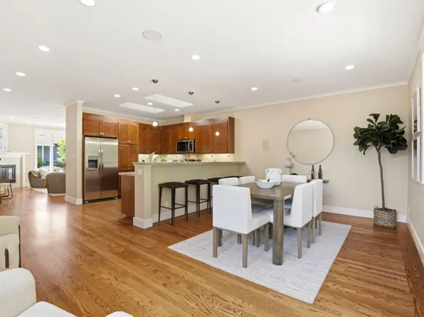 1242 Aspen Dr, Pacifica, CA 94044