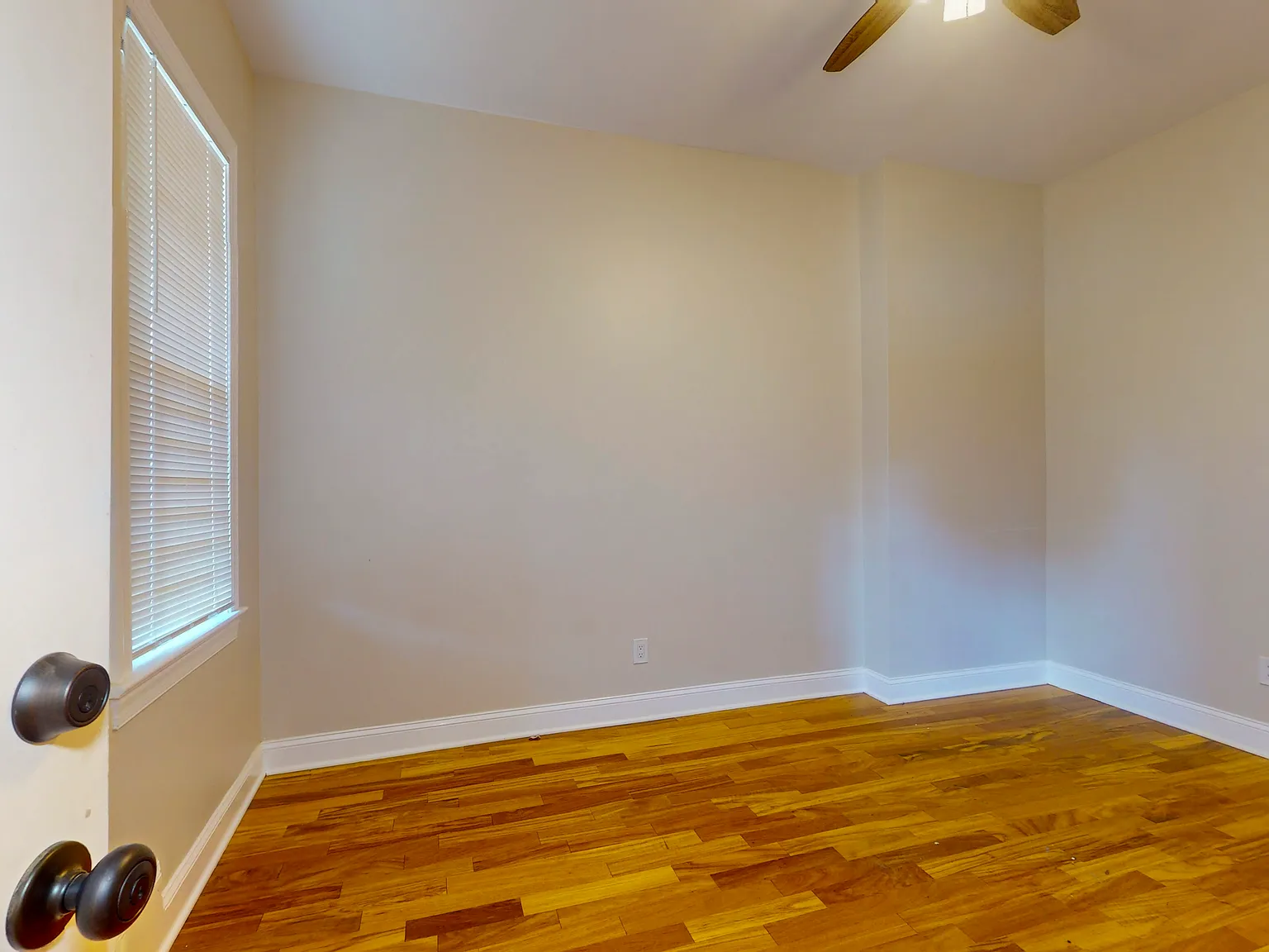 2 bed, 875 sqft, $1,650 — Photo 2