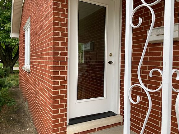 2nd image of 108 S Maple Ave