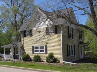 203 S Main St, Burlington, WI 53105