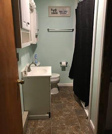 5th image of 606 1/2 Riverside Dr