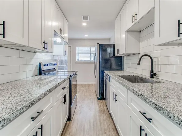 822 S Throckmorton St, Sherman, TX 75090