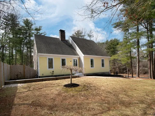 118 Enterprise St, Duxbury, MA 02332