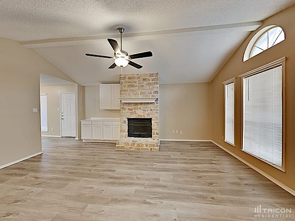 2nd image of 318 Moss Hill Dr