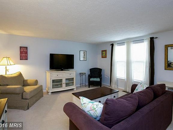4th image of 317 Delmar Ct
