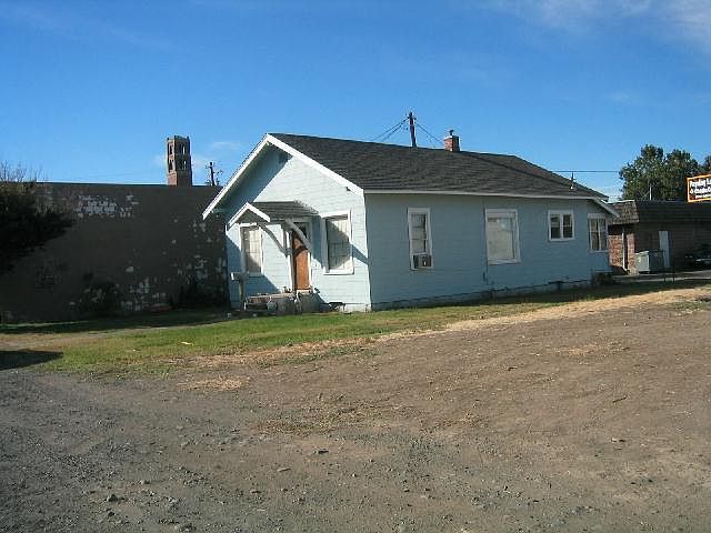 2nd image of 12 N 7th Ave