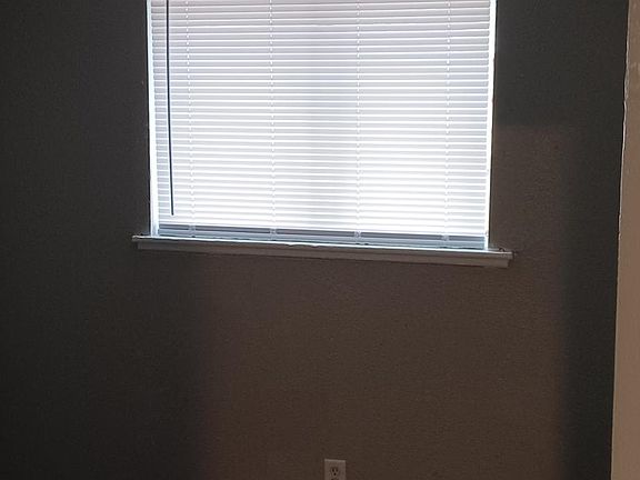 5th image of 40 Poplar St #42