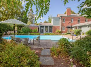 2 Walker Rd, Manchester, MA 01944