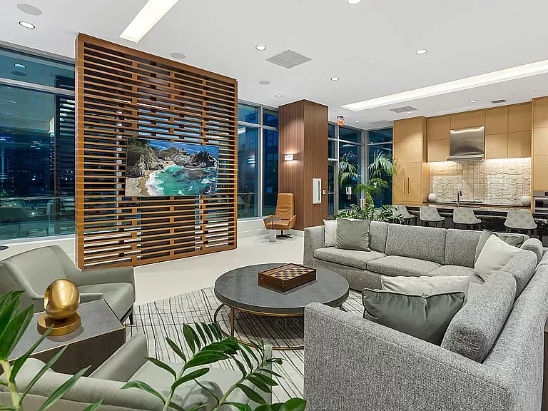 Social Lounge