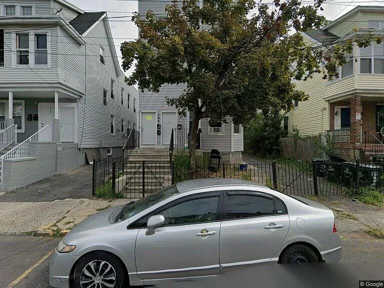 Building Photo - 182 Brookdale Ave #C