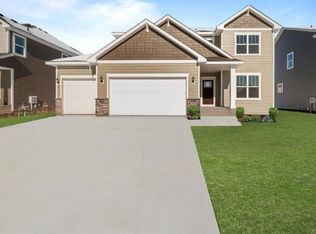 11636 Weston Ln N, Osseo, MN 55369