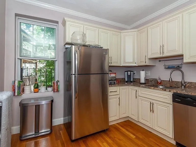 1746 Commonwealth Ave #4 — Photo 3