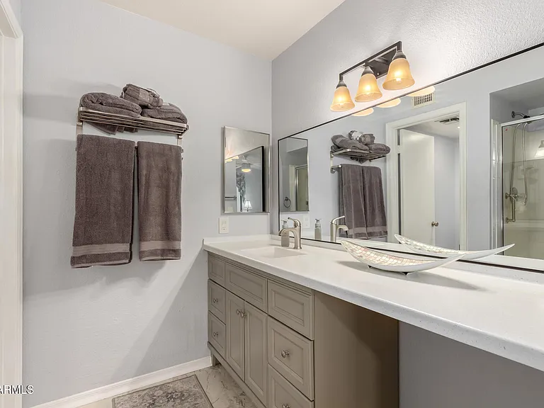9264 W Morrow Dr — Photo 15