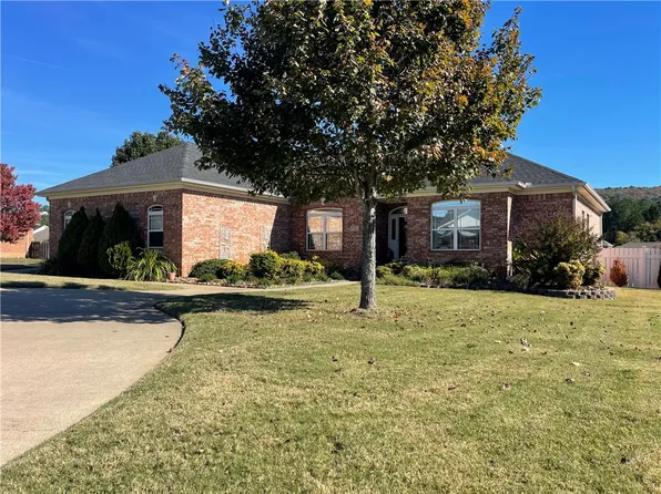 11 Sunfish Ct, Russellville, AR 72802