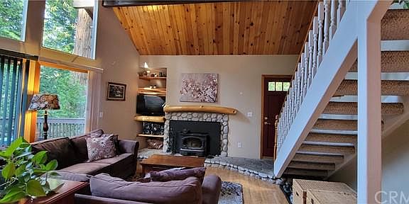 5th image of 28664 Shenandoah Dr