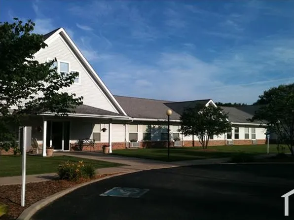 200 W Florence St, Bourbon, IN 46504