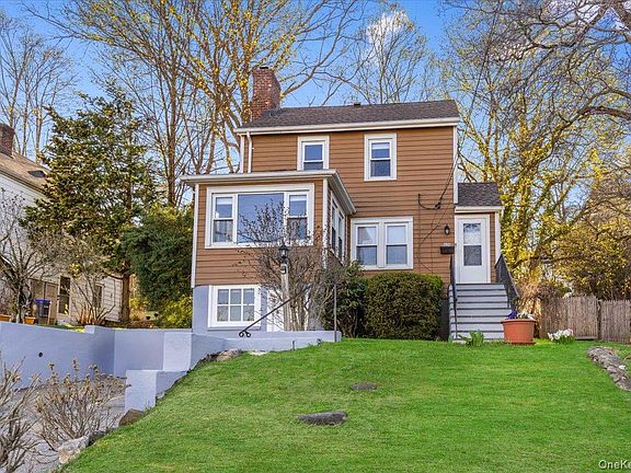 2nd image of 280 Knollwood Road