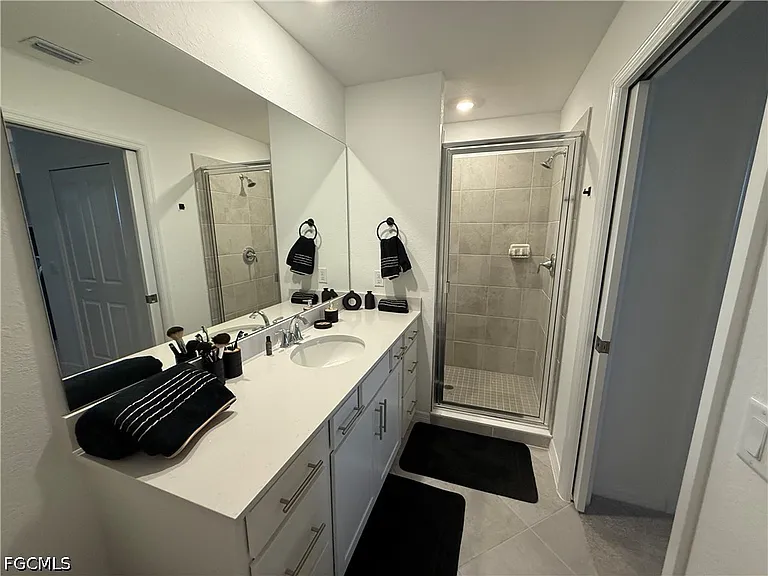 15285 Green Acres Ave #425 — Photo 12