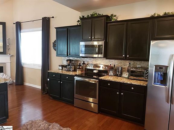 4th image of 502 Cardiff Ct