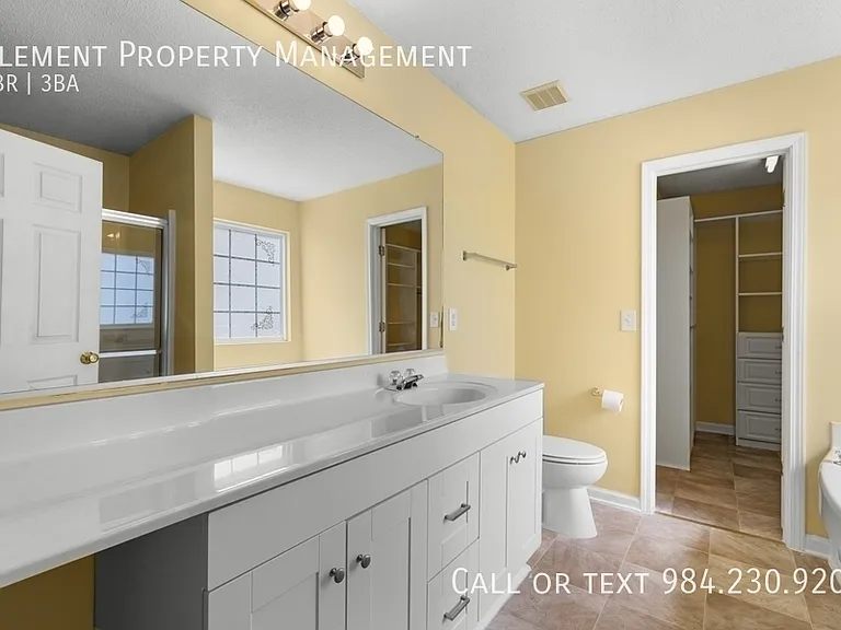 100 Henson Pl — Photo 12
