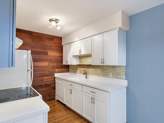 3rd image of 441 W Yucca Ct Unit 205