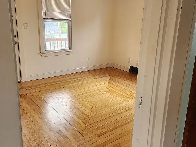 123 Webber Ave #2 — Photo 6