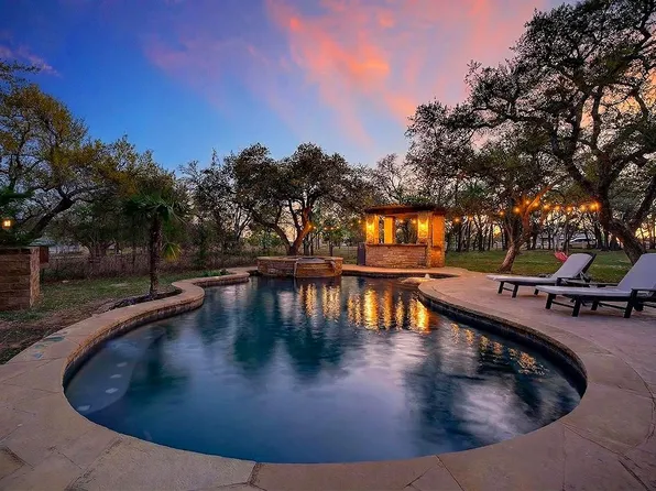 301 Medlin Creek Loop, Dripping Springs, TX 78620