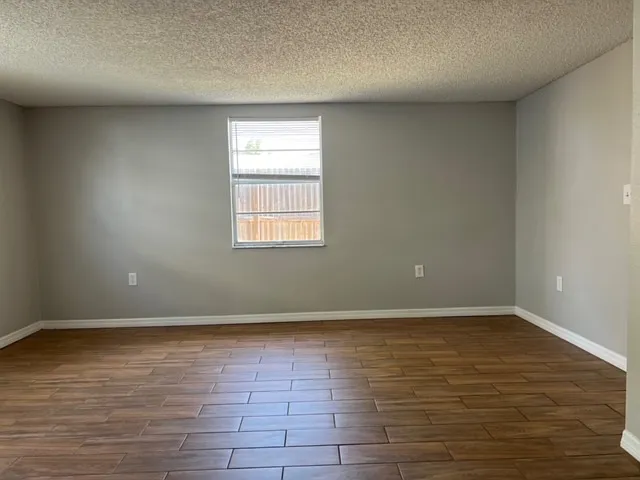7835 Arbordale Dr — Photo 15