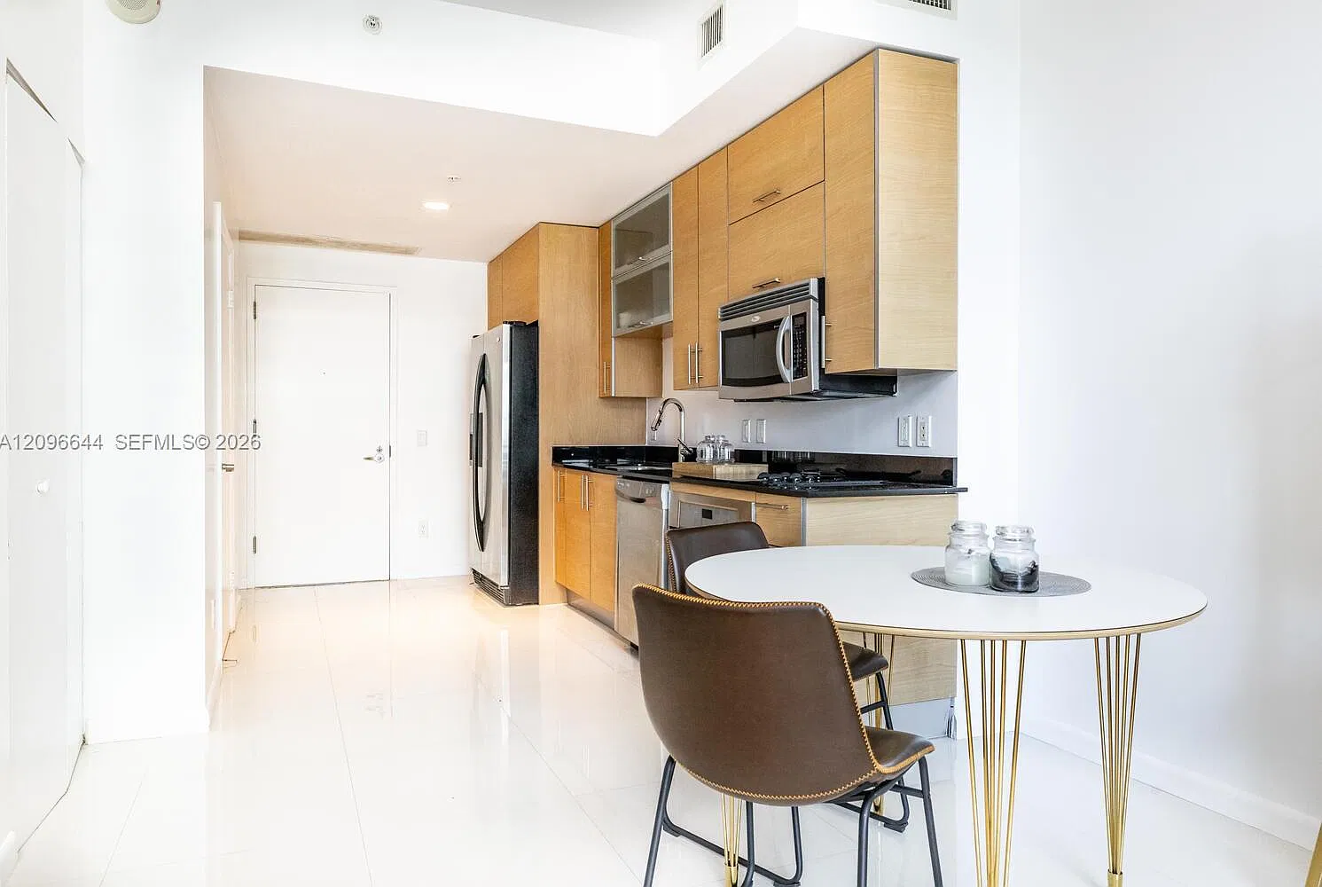 Infinity At Brickell Cond — Photo 4