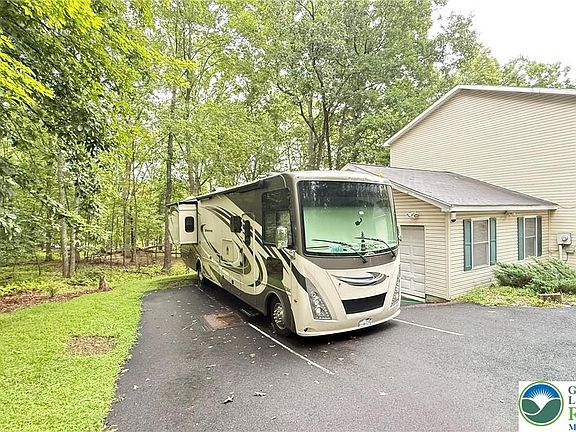 5th image of 193 Saint Andrews Dr
