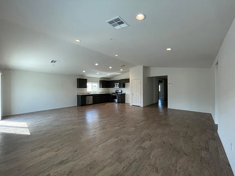 29266 Bronco Ct — Photo 6