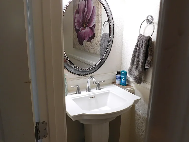 1007 Howard Ave #56 — Photo 15