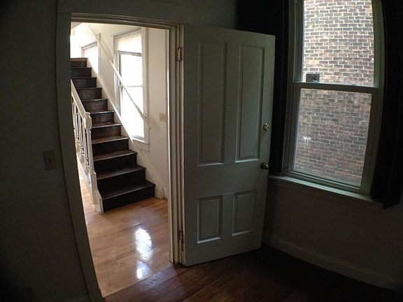 5th image of 10 W Hollister St #B