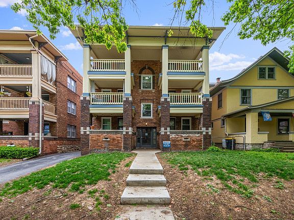 2nd image of 2805 Charlotte St APT 2S