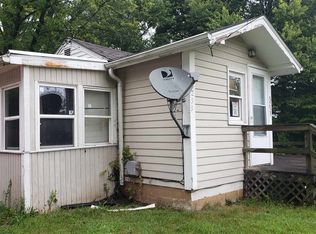 3233 Ellis Rd, Rockford, IL 61101