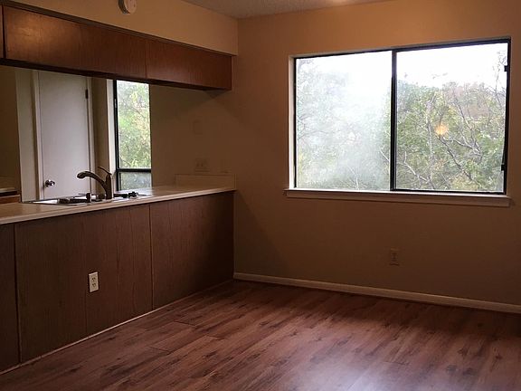 5th image of 1712 Barton Hills Dr #A