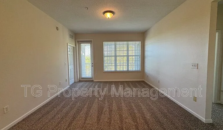 11251 Campfield Dr #3402 — Photo 7