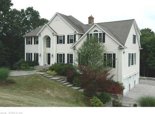 101 Hillcrest Dr, Southbury, CT 06488