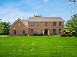 695 Cardinal Hill Ln, Powell, OH