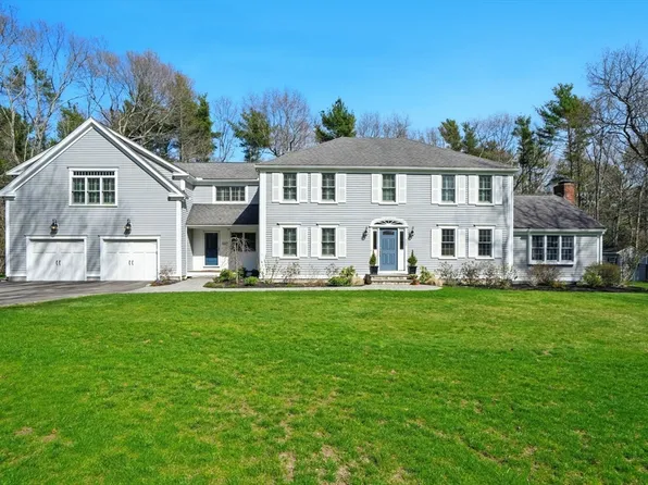 121 Forest St, Duxbury, MA 02332