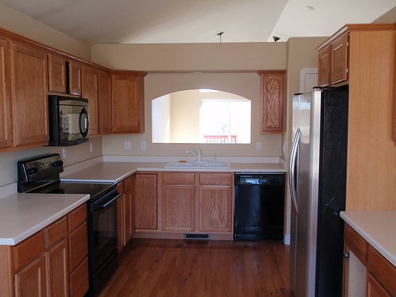 Kitchen reverse shot