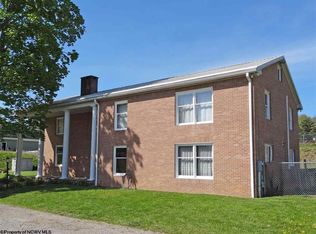 603 Fairchance Rd, Morgantown, WV 26508