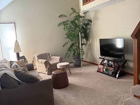 5th image of 882 S Schenley Ave