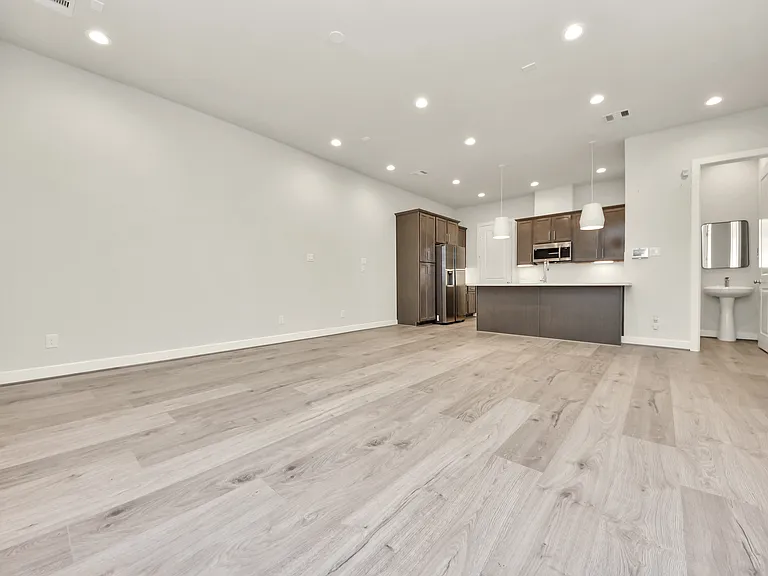 2319 Silva Park Ln — Photo 12