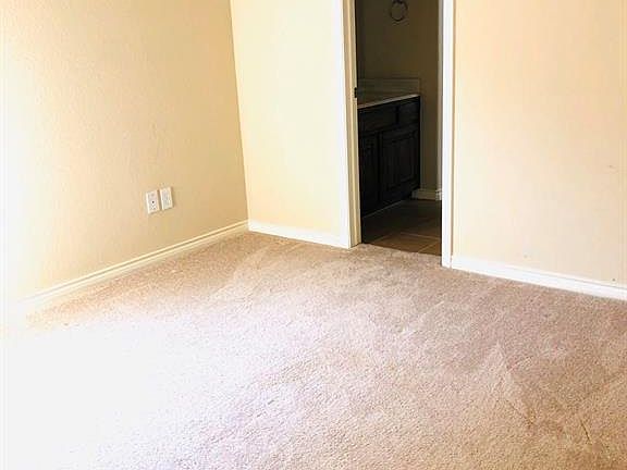 3rd image of 4912 Stray Creek Ln
