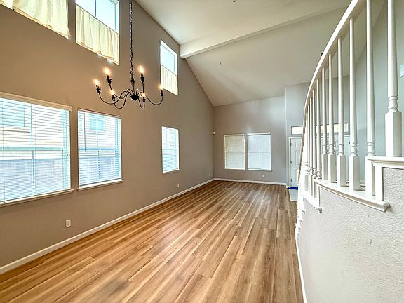 4th image of 4478 Buckeye Way