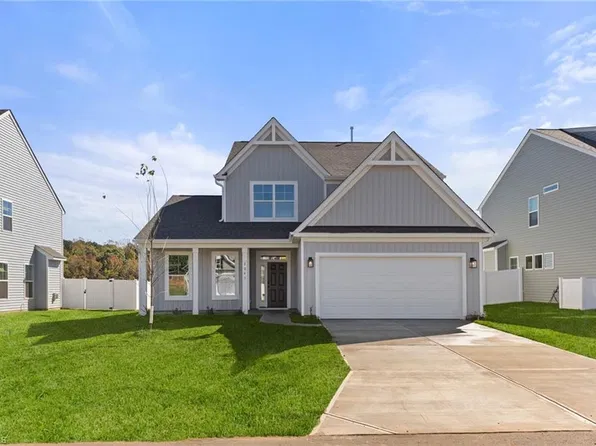 2045 Abbotts Vista Dr, Kernersville, NC 27284