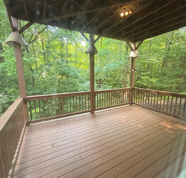 5706 Amberside Ln NE — Photo 5